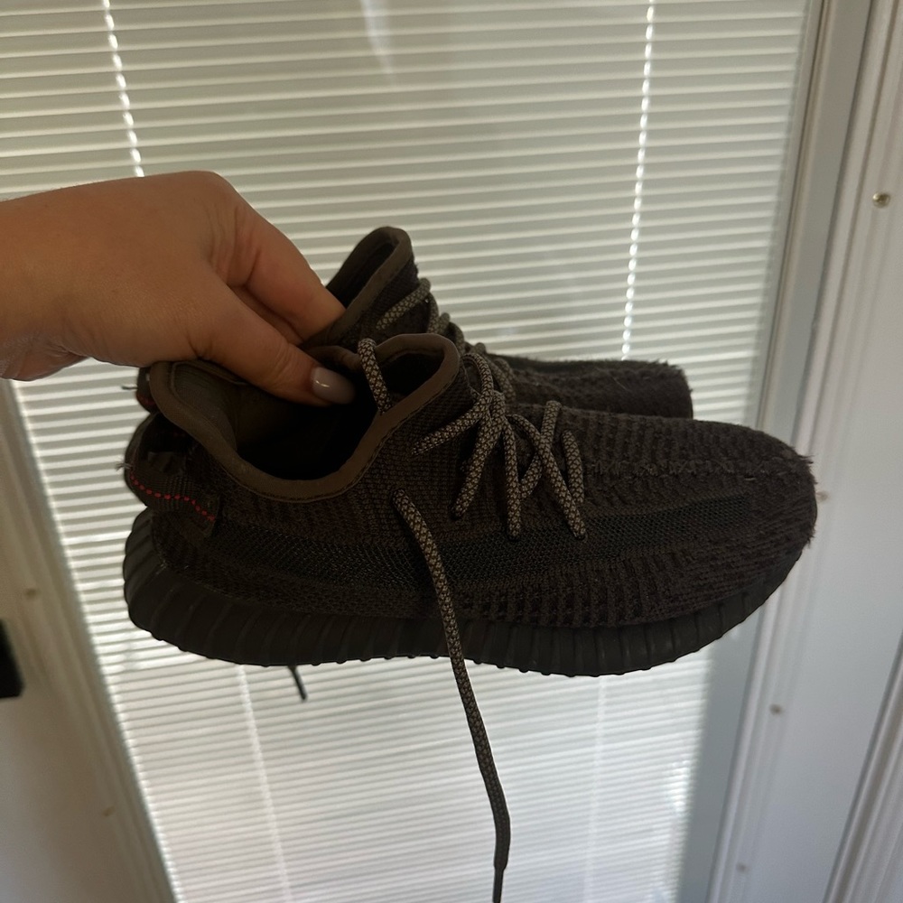 Yeezy Big Kid 2.5